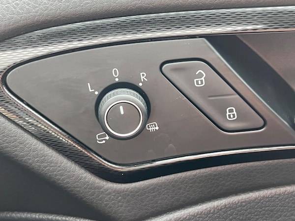 Used Volkswagen Golf for sale - 76294856: Photo 43
