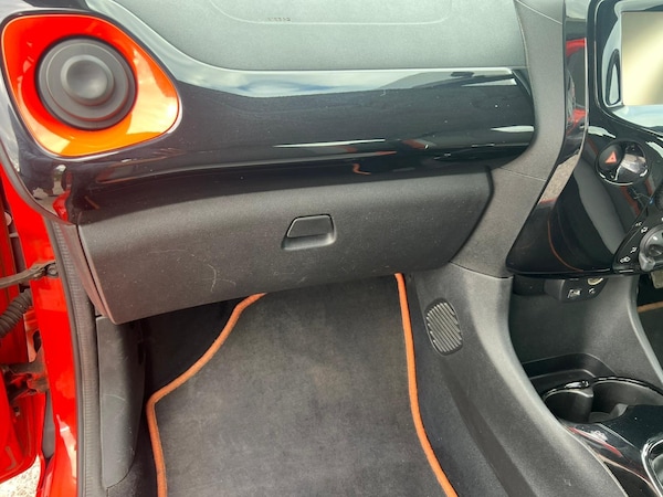 Used Toyota AYGO 2015 for sale - 75609554: Photo 18