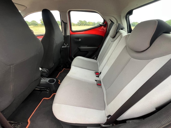Used Toyota AYGO 2015 for sale - 75609554: Photo 23