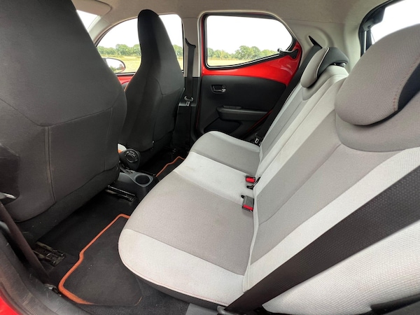 Used Toyota AYGO 2015 for sale - 75609554: Photo 24