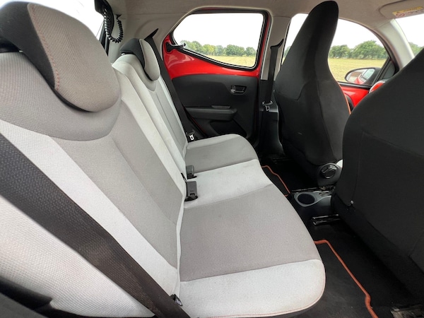Used Toyota AYGO 2015 for sale - 75609554: Photo 26