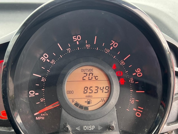 Used Toyota AYGO 2015 for sale - 75609554: Photo 29