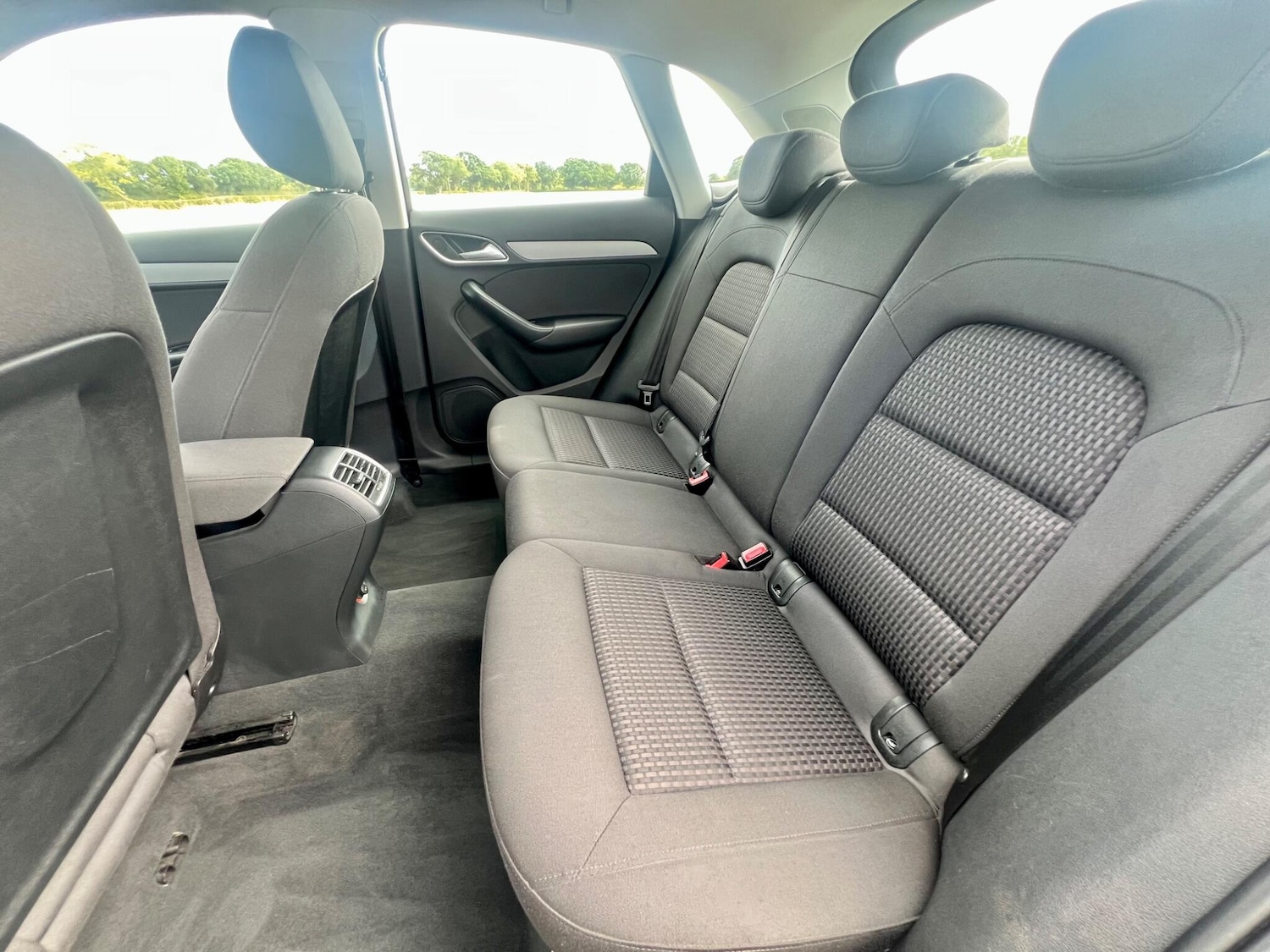 Used Audi Q3 2012 for sale - 75682287: Photo 10