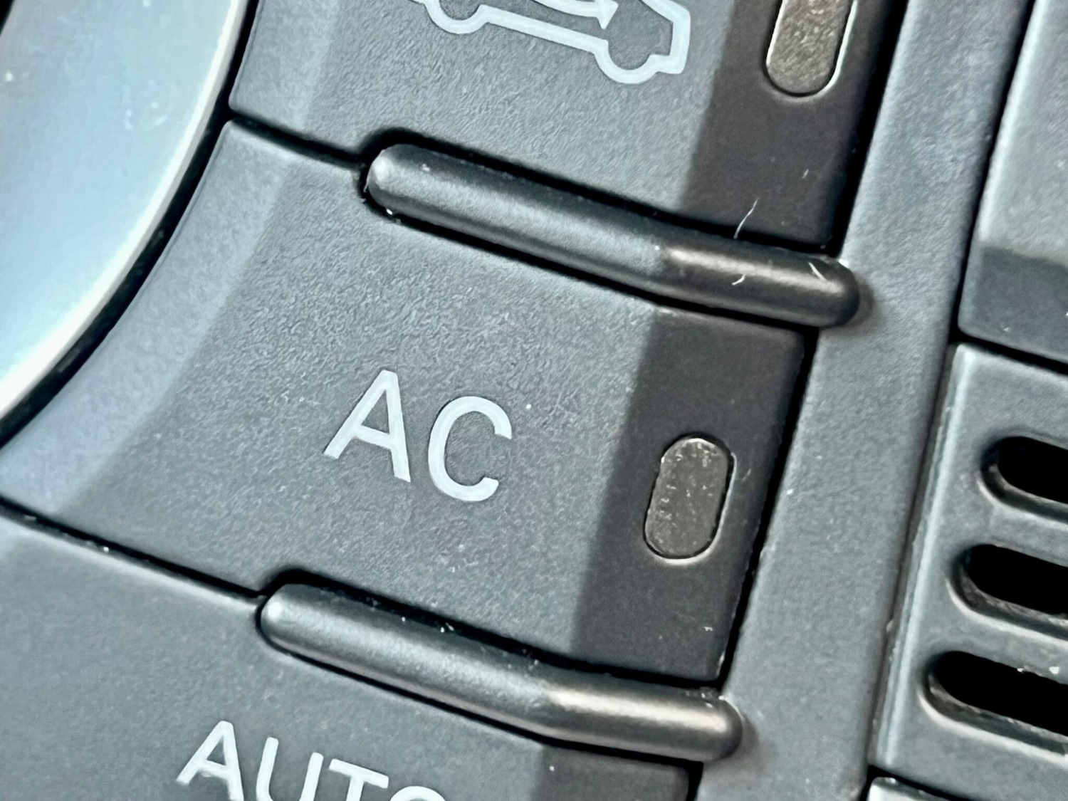 Used Audi Q3 2012 for sale - 75682287: Photo 57