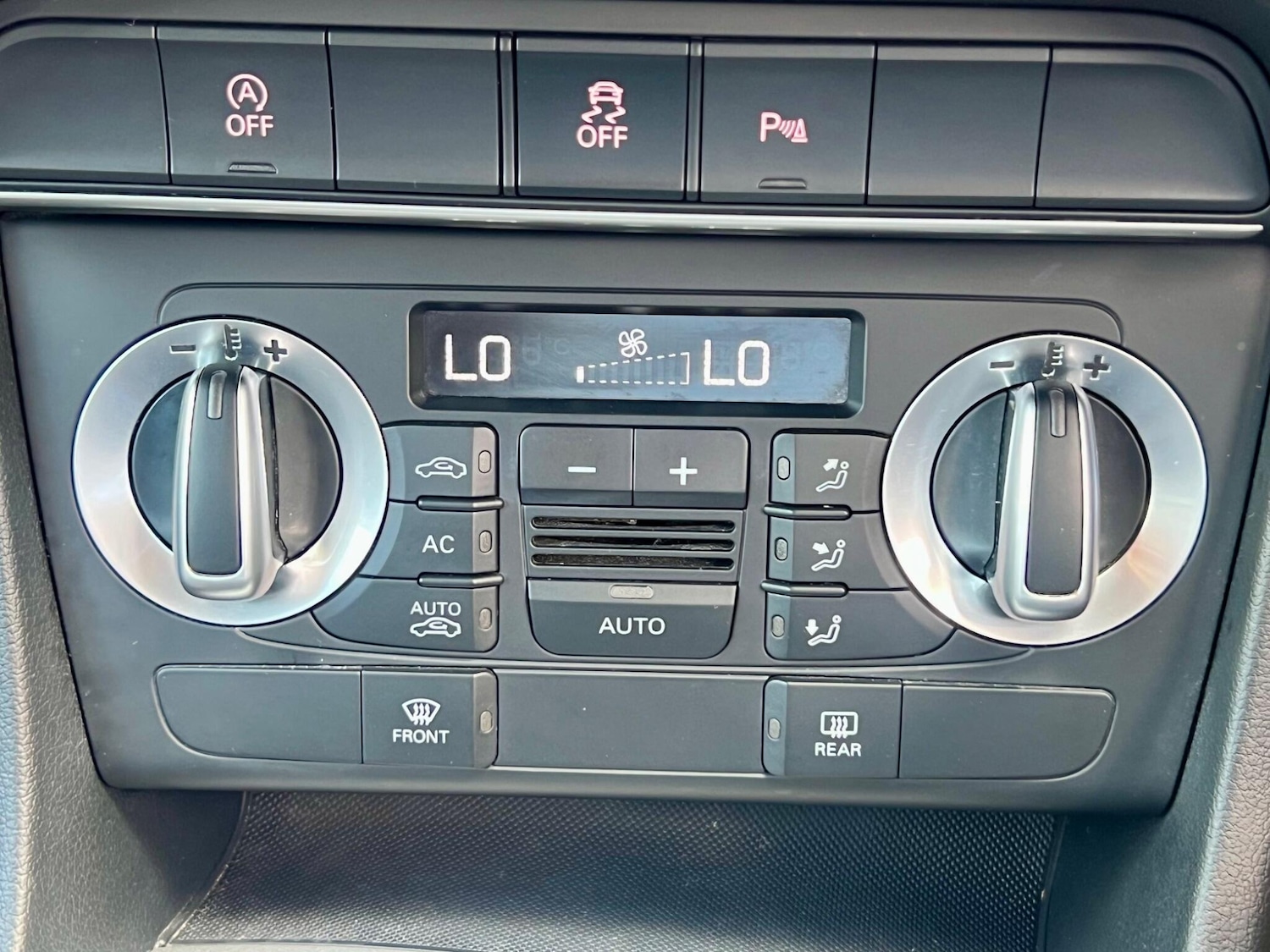 Used Audi Q3 2012 for sale - 75682287: Photo 58