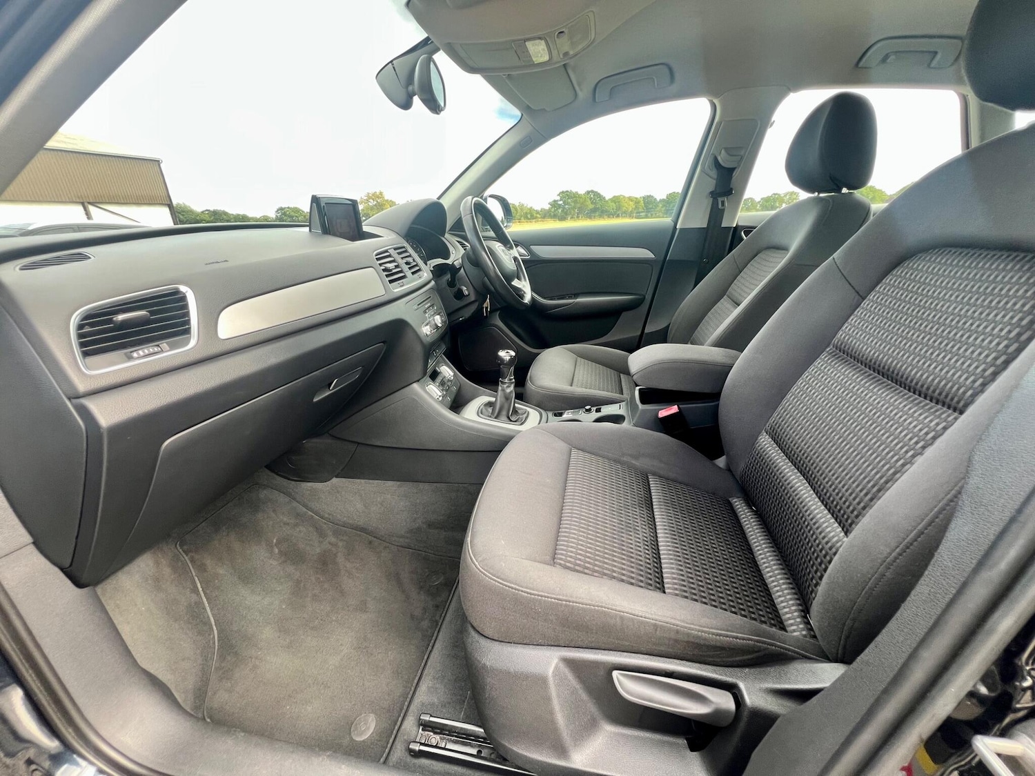Used Audi Q3 2012 for sale - 75682287: Photo 7