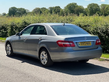 Used Mercedes-Benz E Class 2013 for sale - 78685114: Photo