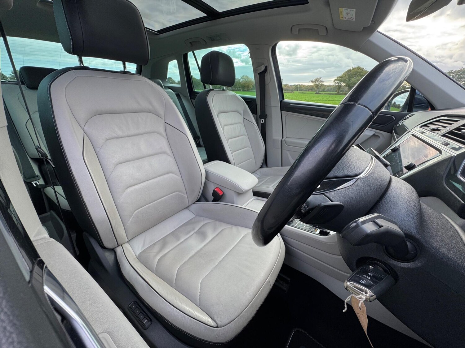 Used Volkswagen Tiguan 2017 for sale - 76336199: Photo 20