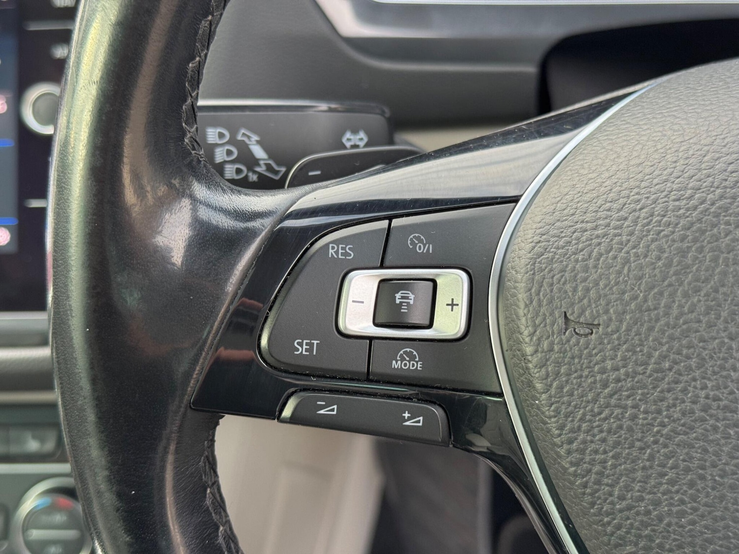 Used Volkswagen Tiguan 2017 for sale - 76336199: Photo 36