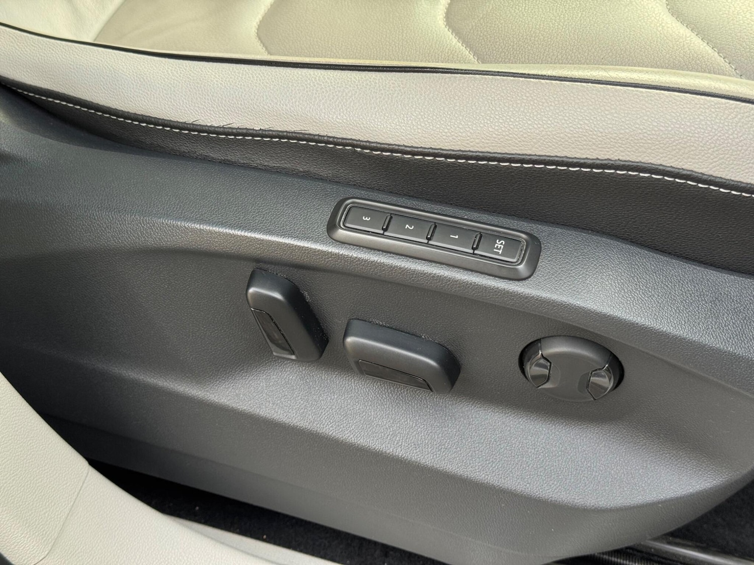 Used Volkswagen Tiguan 2017 for sale - 76336199: Photo 39