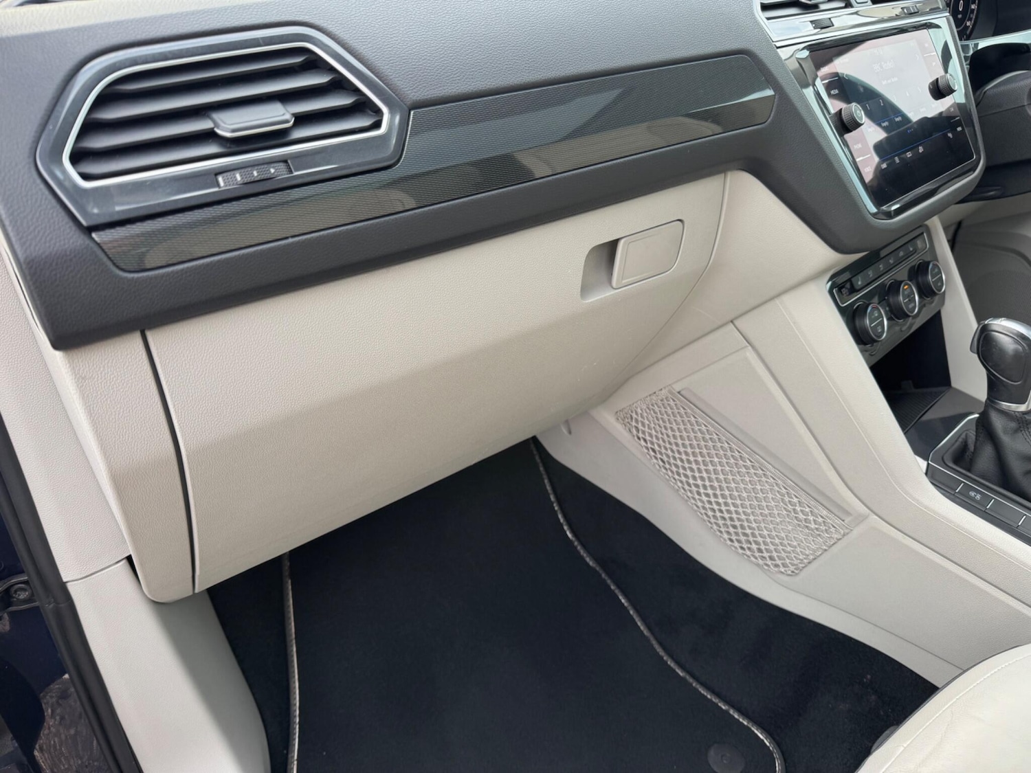 Used Volkswagen Tiguan 2017 for sale - 76336199: Photo 80