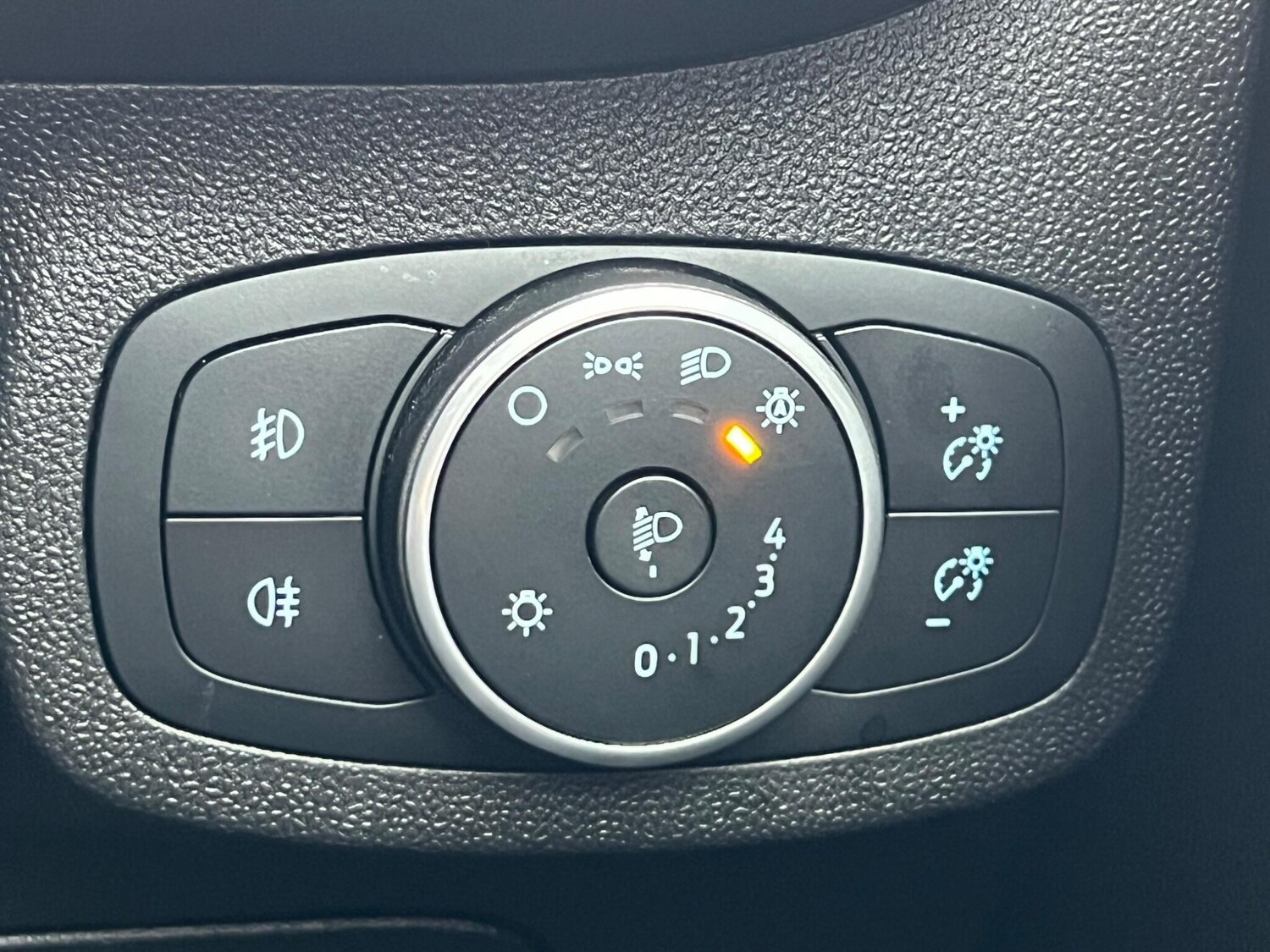 Used Ford Fiesta for sale - 78106624: Photo 44