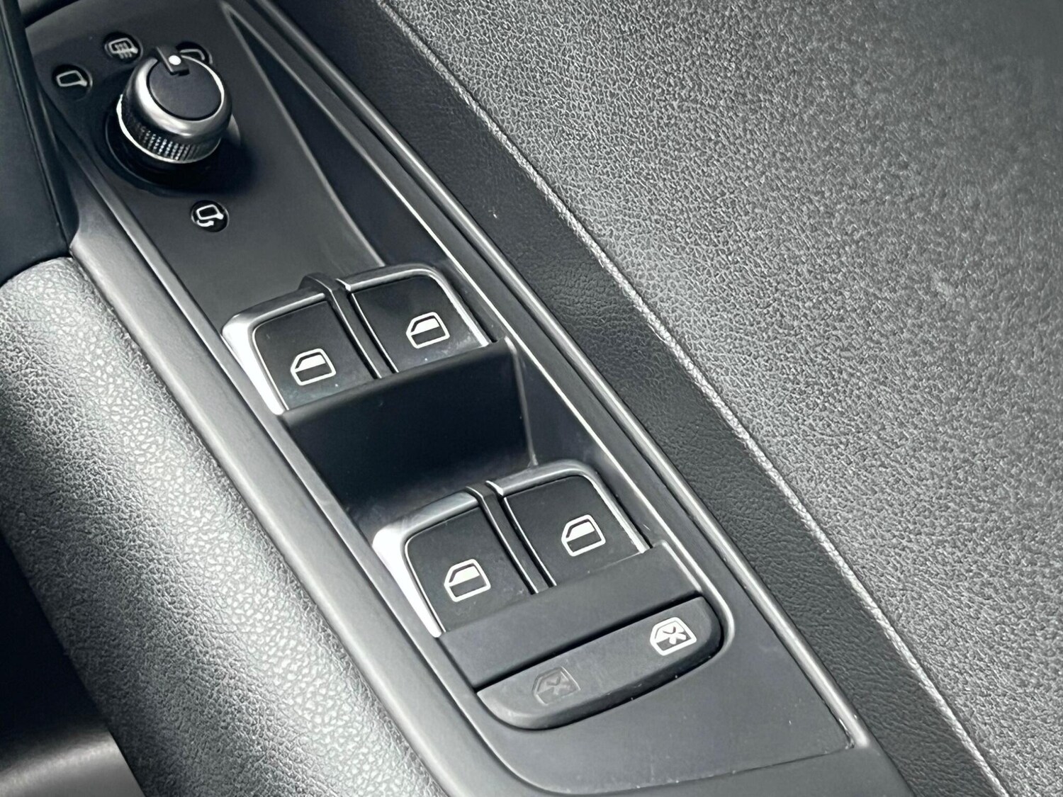 Used Audi A1 for sale - 78106618: Photo 43