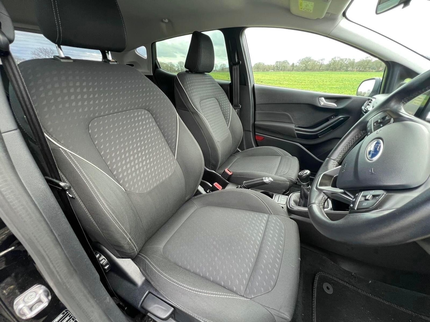 Used Ford Fiesta for sale - 78106613: Photo 2