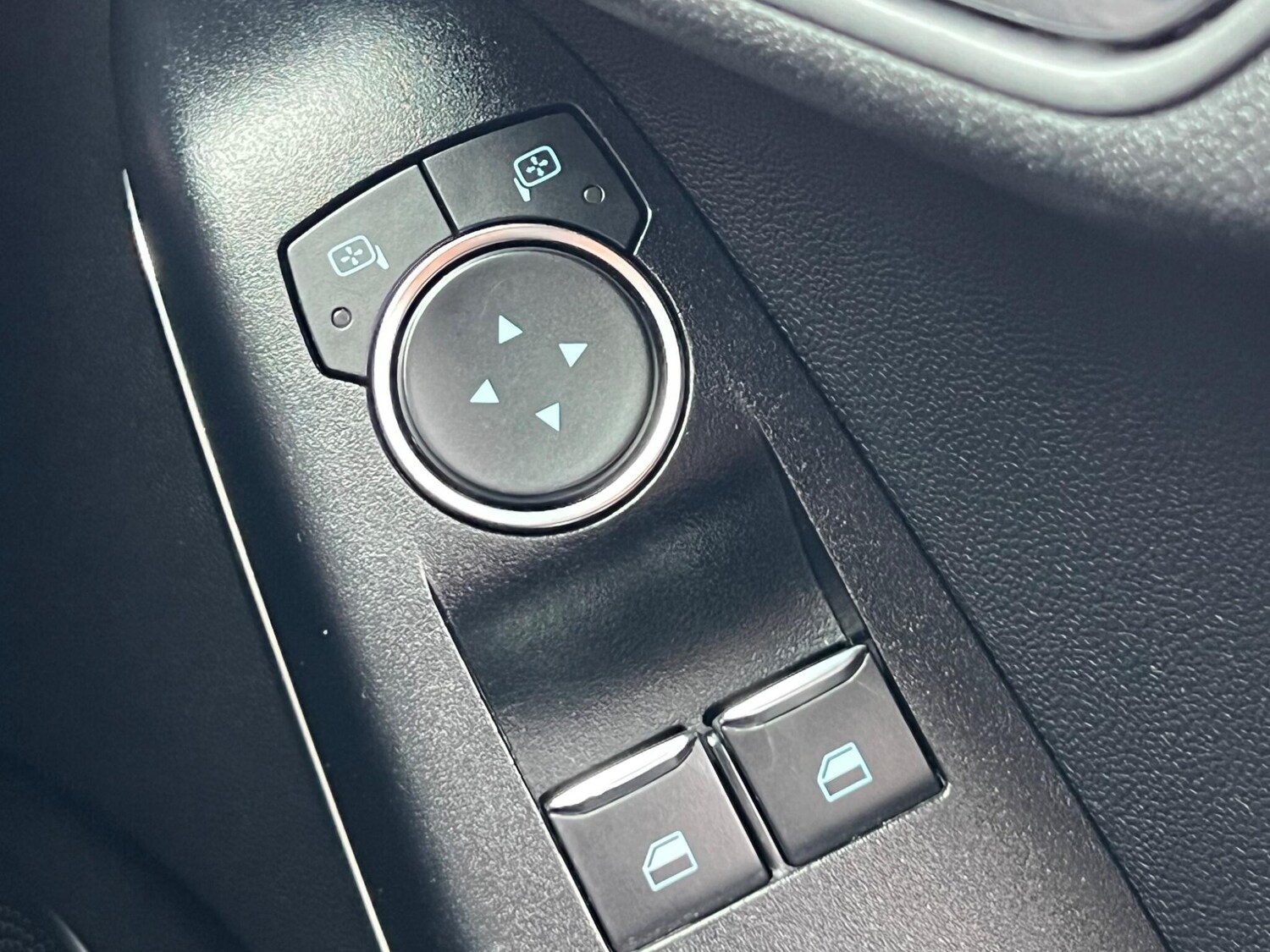 Used Ford Fiesta for sale - 78106613: Photo 44