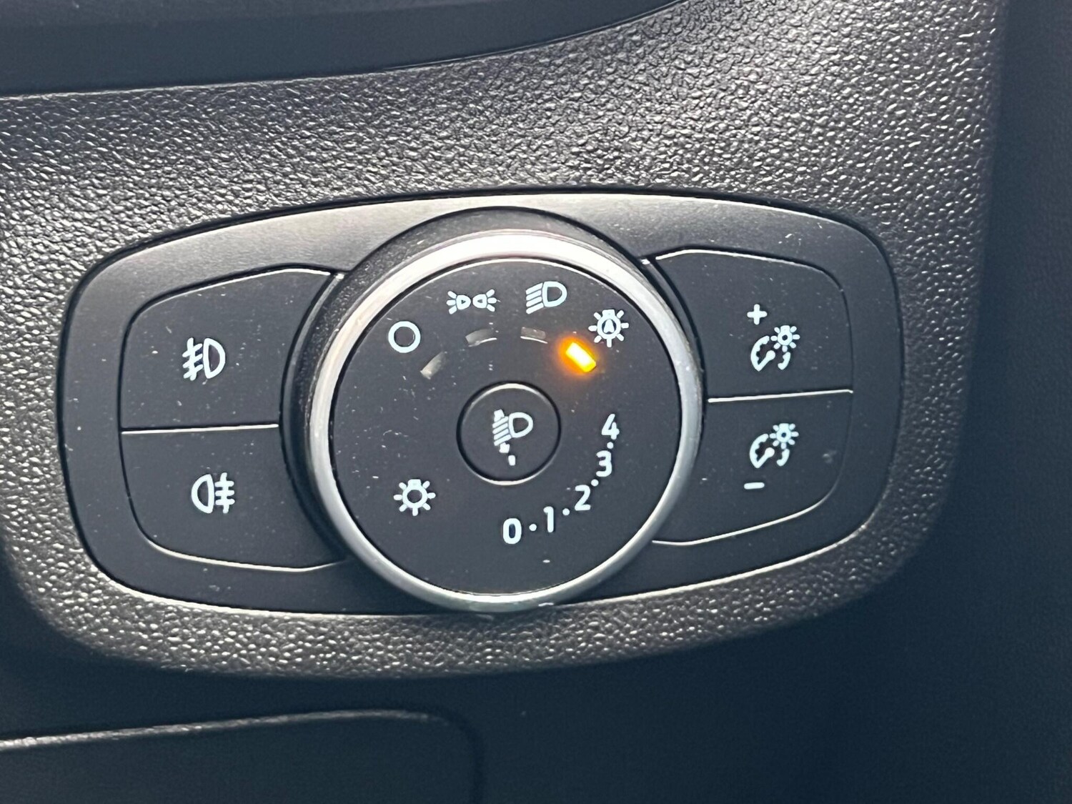 Used Ford Fiesta for sale - 78106613: Photo 45