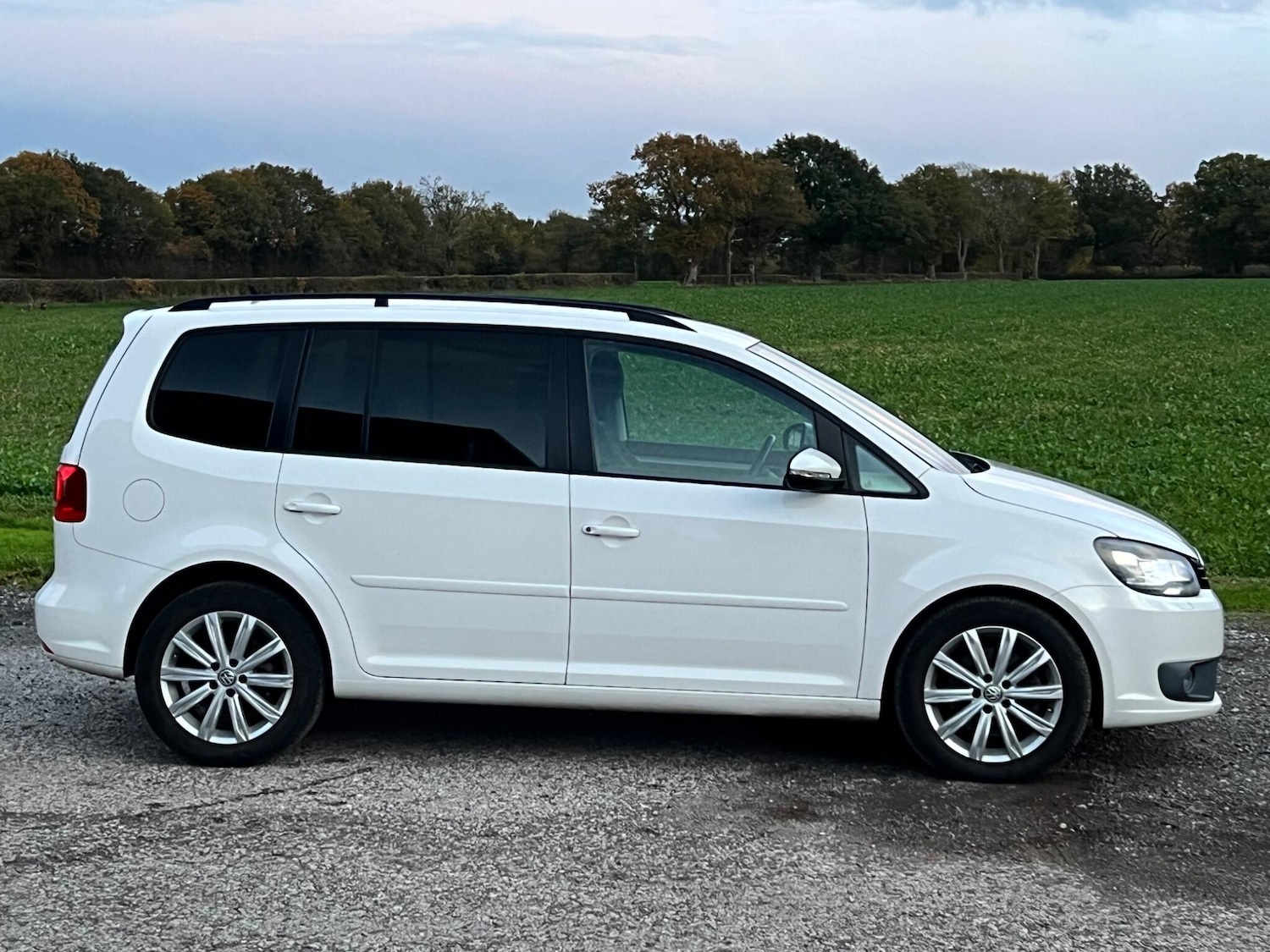 Used Volkswagen Touran 2025 for sale - 76431997: Photo 6