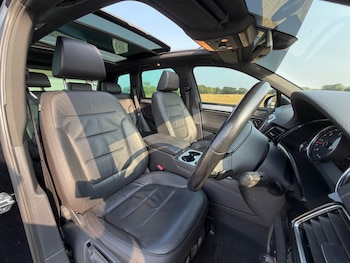 Used Volkswagen Touareg 2013 for sale - 79212098: Photo