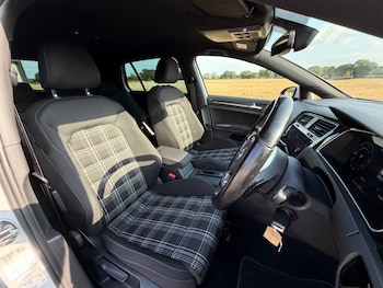 Used Volkswagen Golf 2018 for sale - 79259563: Photo