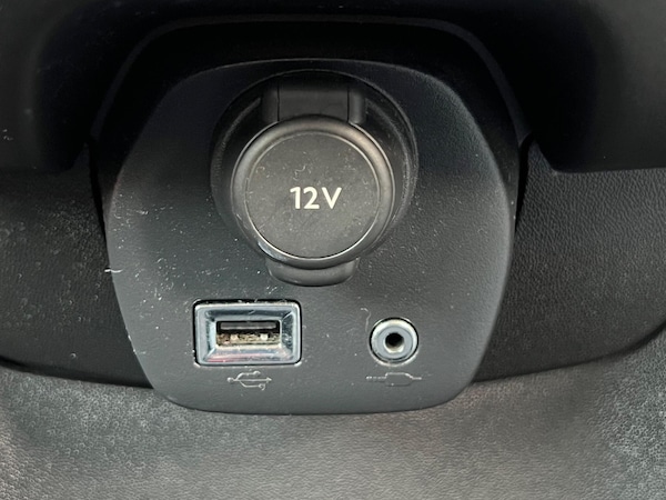 Used Toyota AYGO 2015 for sale - 76152335: Photo 23