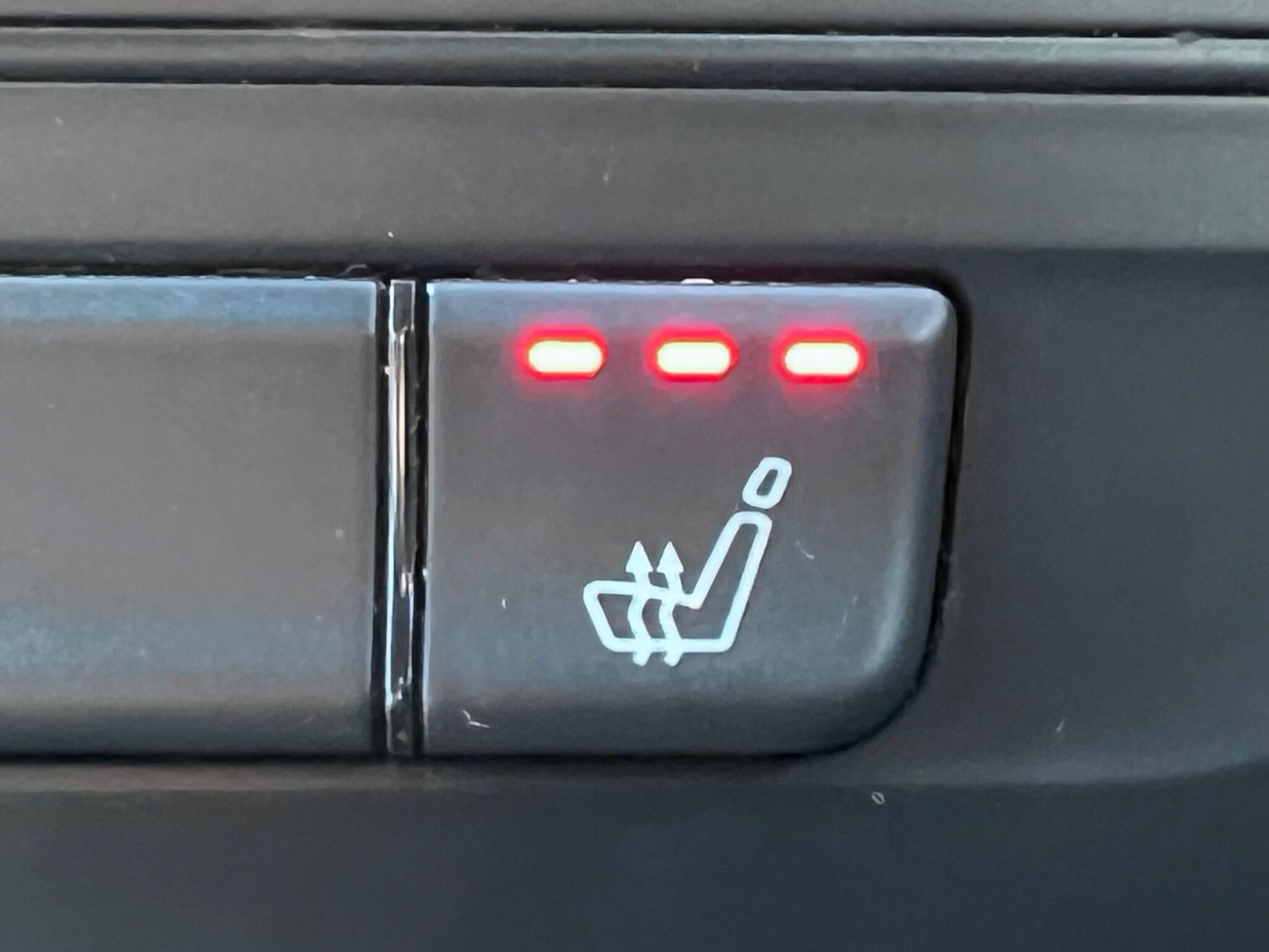 Used Mercedes-Benz A-Class 2014 for sale - 78116378: Photo 32