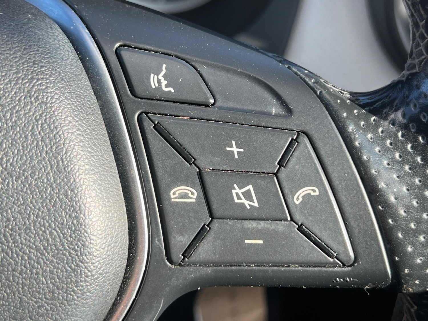 Used Mercedes-Benz A-Class 2014 for sale - 78116378: Photo 44