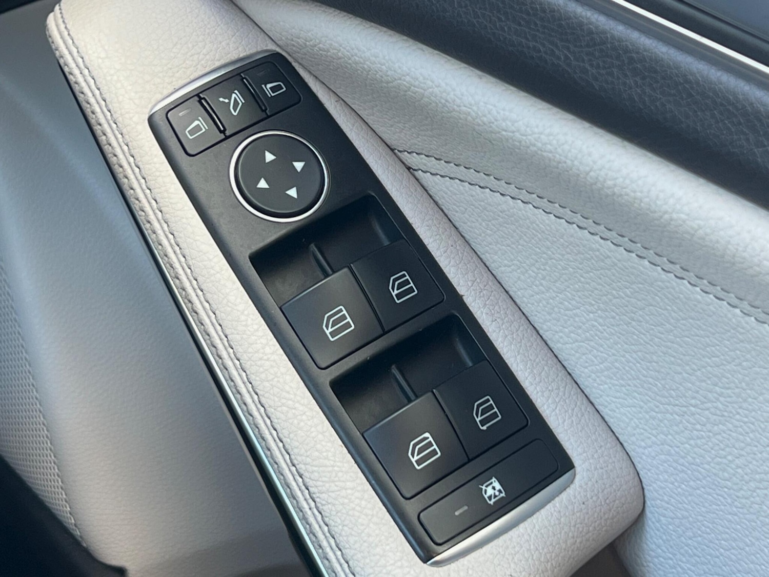 Used Mercedes-Benz A-Class 2014 for sale - 78116378: Photo 48