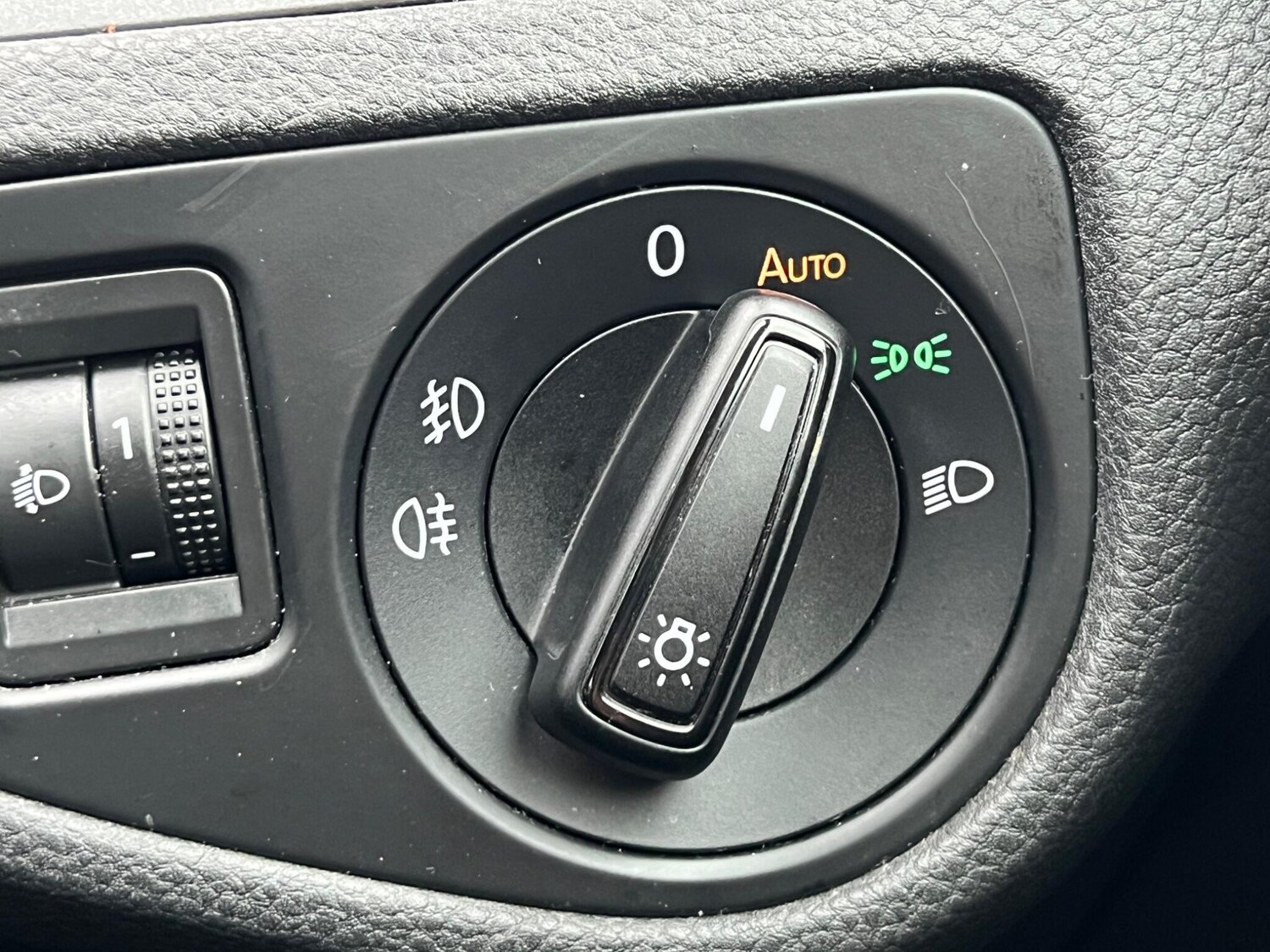 Used Volkswagen Golf for sale - 78116312: Photo 45