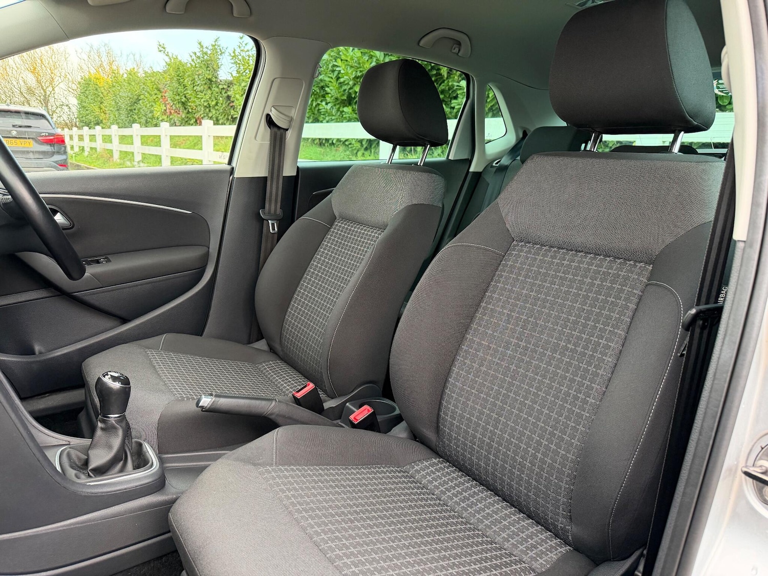 Used Volkswagen Polo 2015 for sale - 77131894: Photo 34