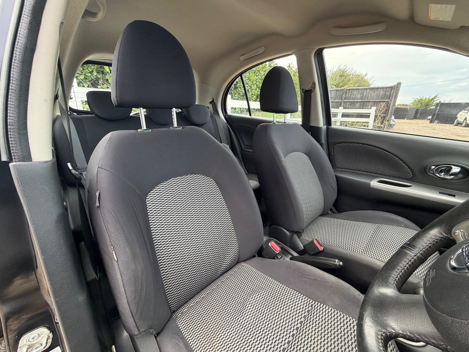 Used Nissan Micra 2015 for sale - 76472106: Photo 16