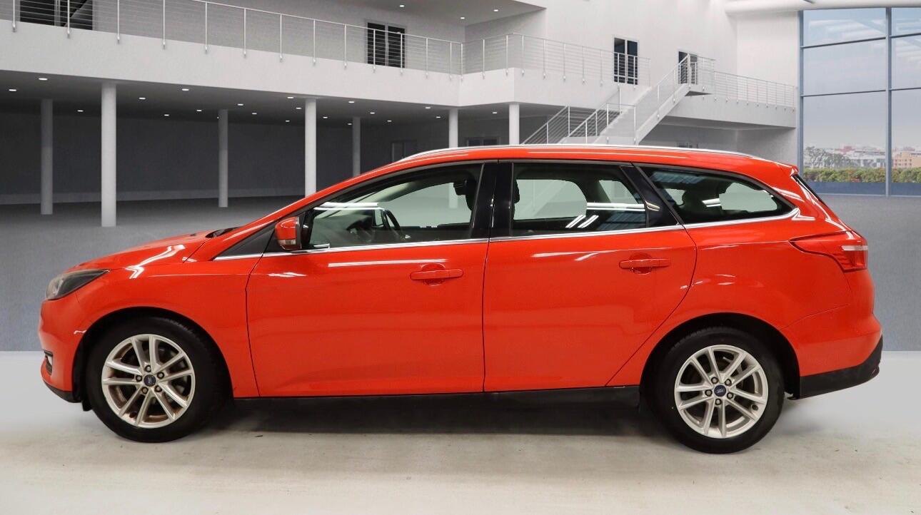 Used Ford Focus 2015 for sale - 77978495: Photo 4