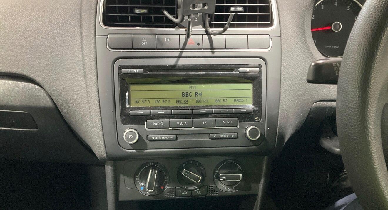 Used Volkswagen Polo 2010 for sale - 78147957: Photo 6