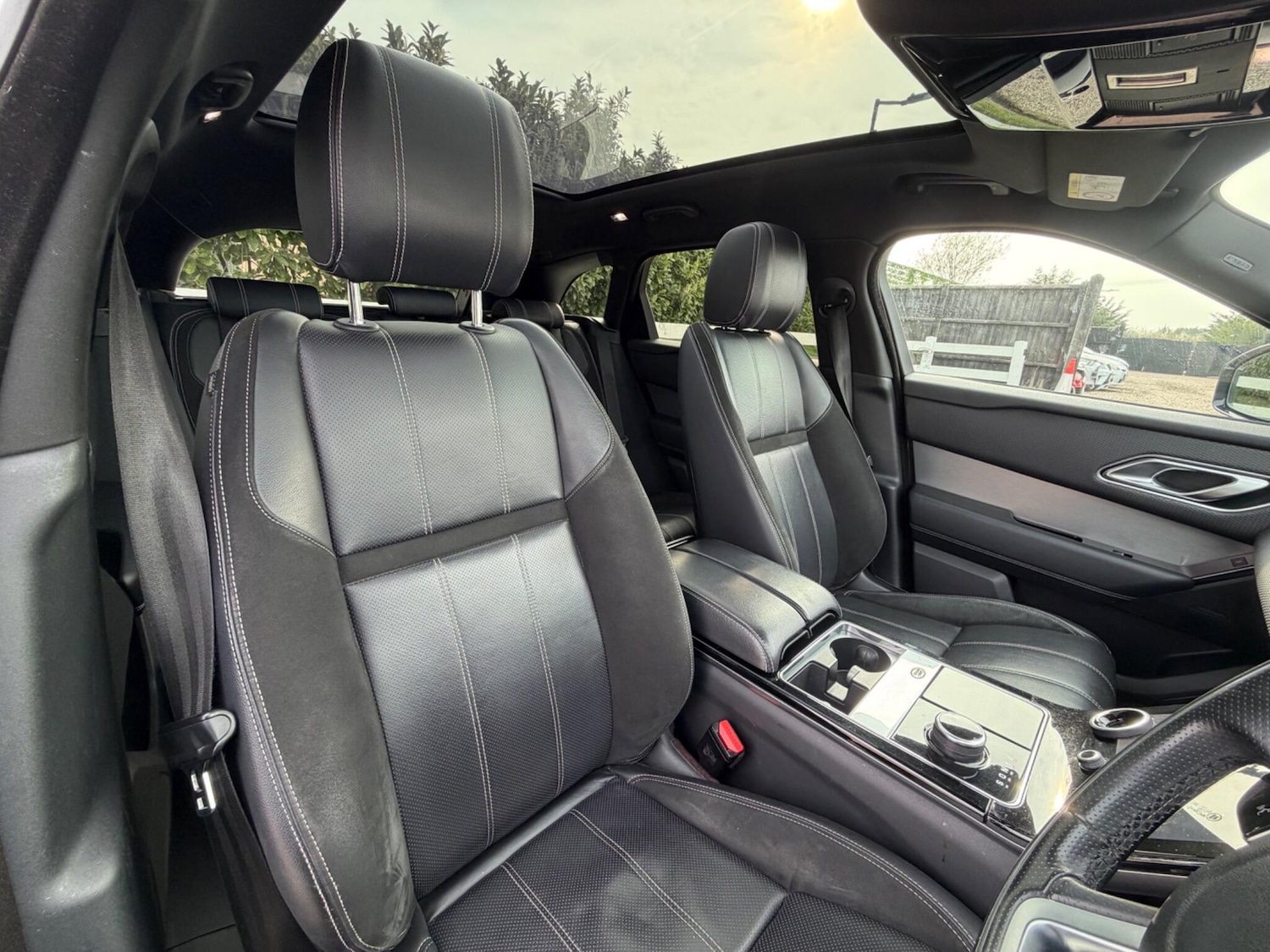 Used Land Rover Range Rover Velar 2017 for sale - 77993223: Photo 18