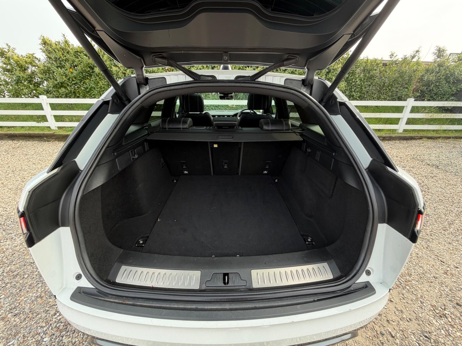 Used Land Rover Range Rover Velar 2017 for sale - 77993223: Photo 39