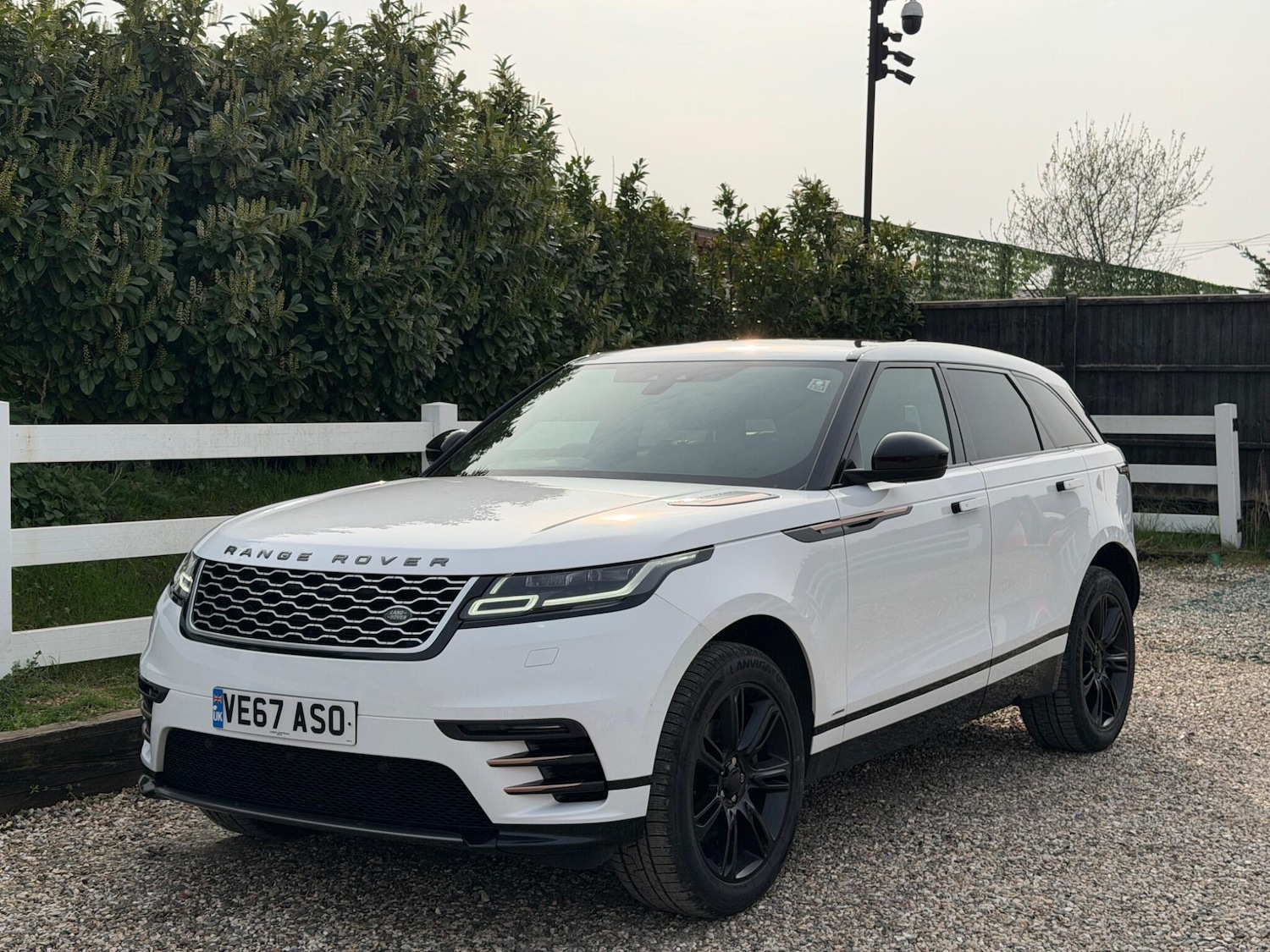 Used Land Rover Range Rover Velar 2017 for sale - 77993223: Photo 5