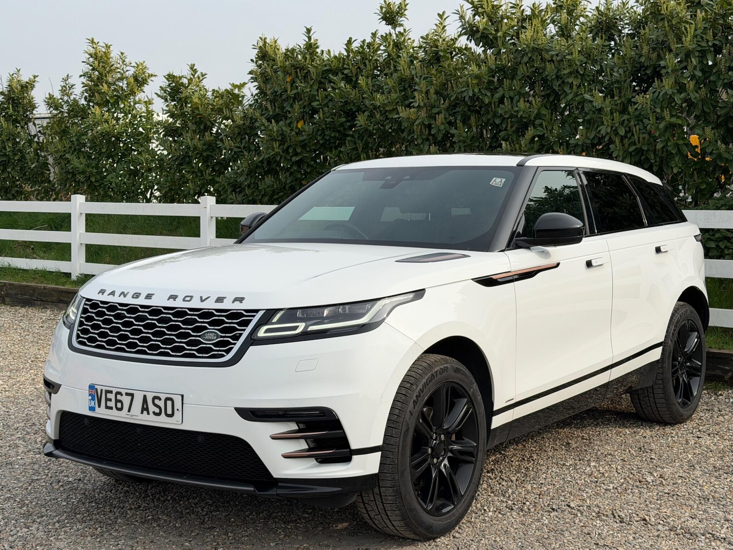 Used Land Rover Range Rover Velar 2017 for sale - 77993223: Photo 7