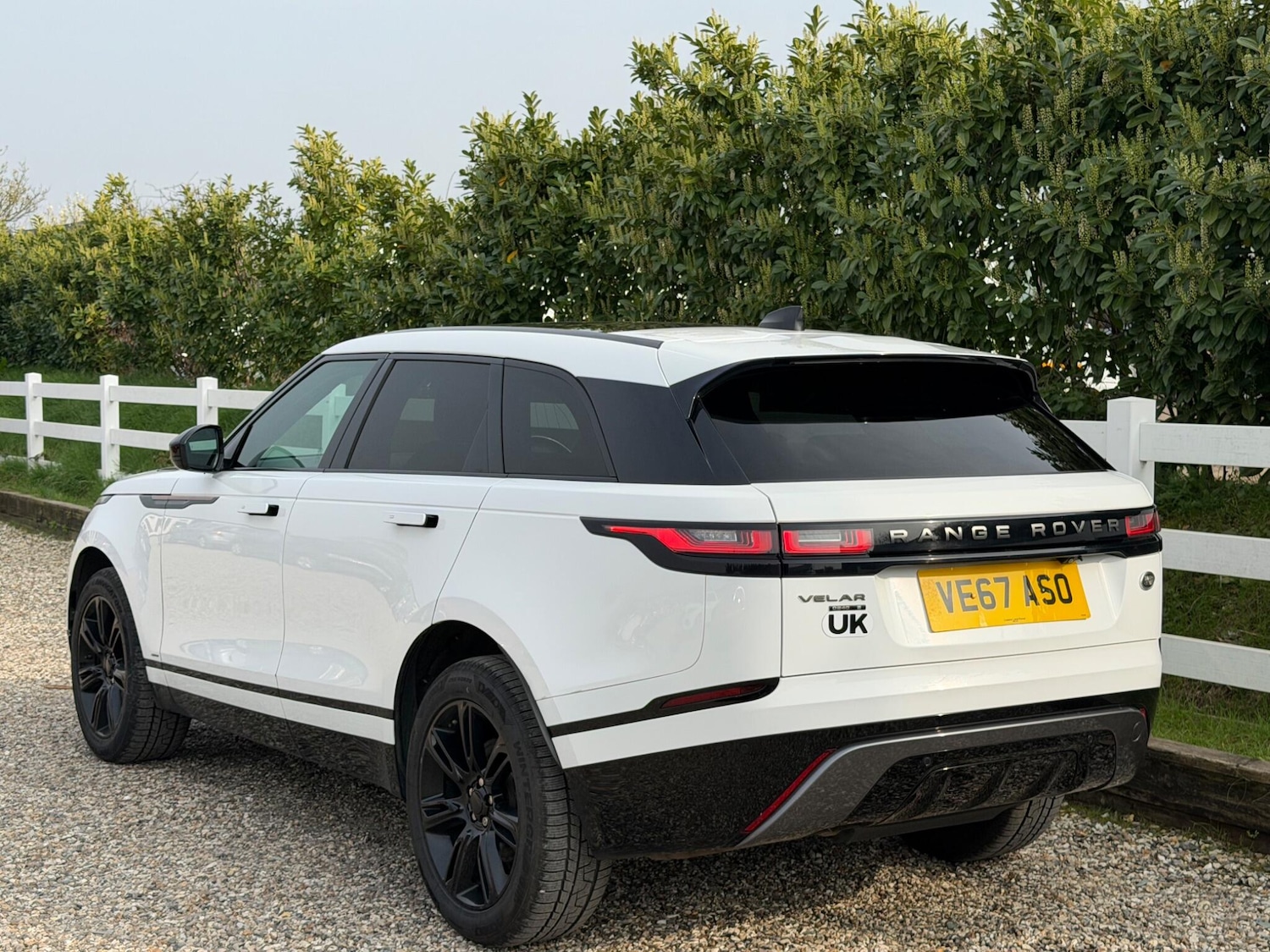 Used Land Rover Range Rover Velar 2017 for sale - 77993223: Photo 8