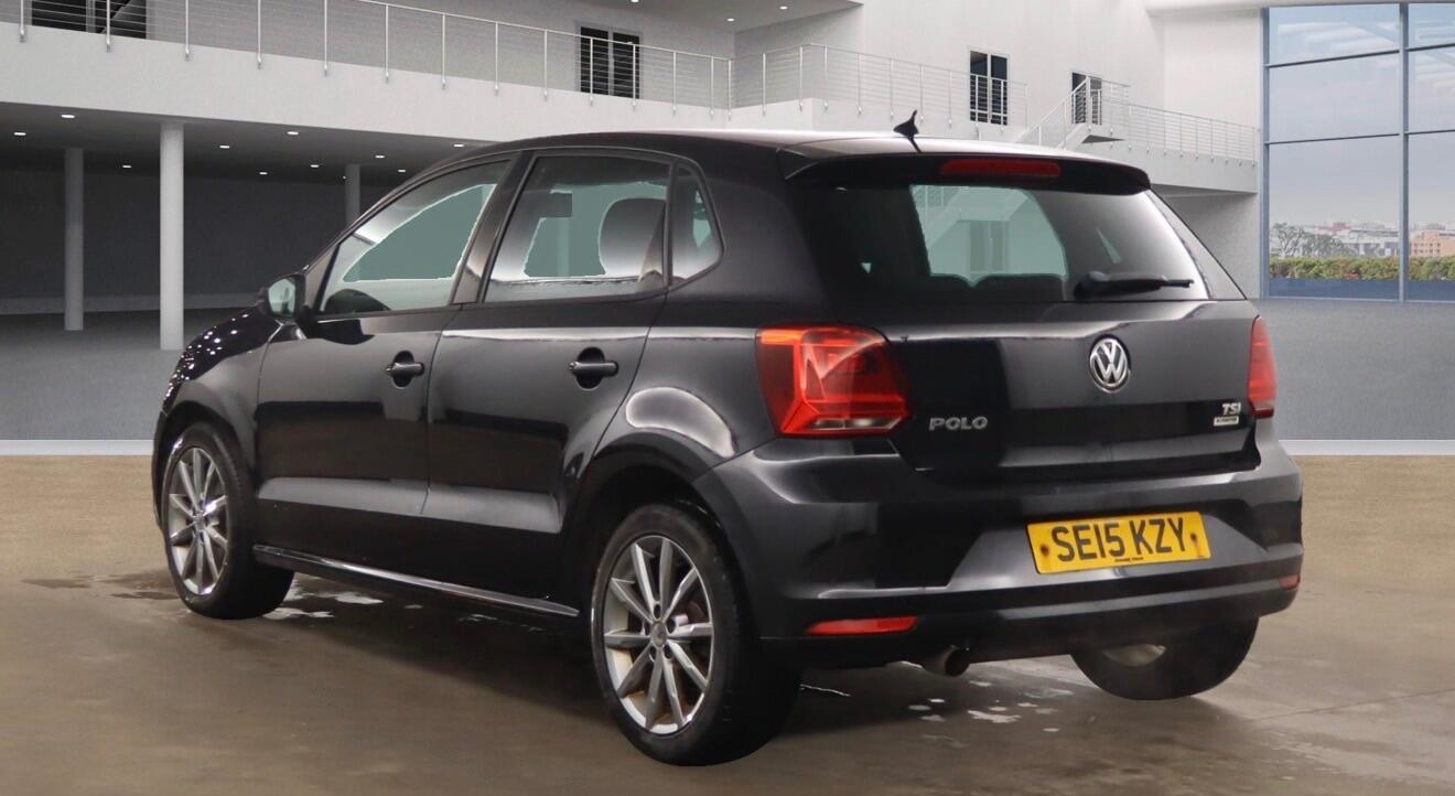 Used Volkswagen Polo 2015 for sale - 76700612: Photo 3