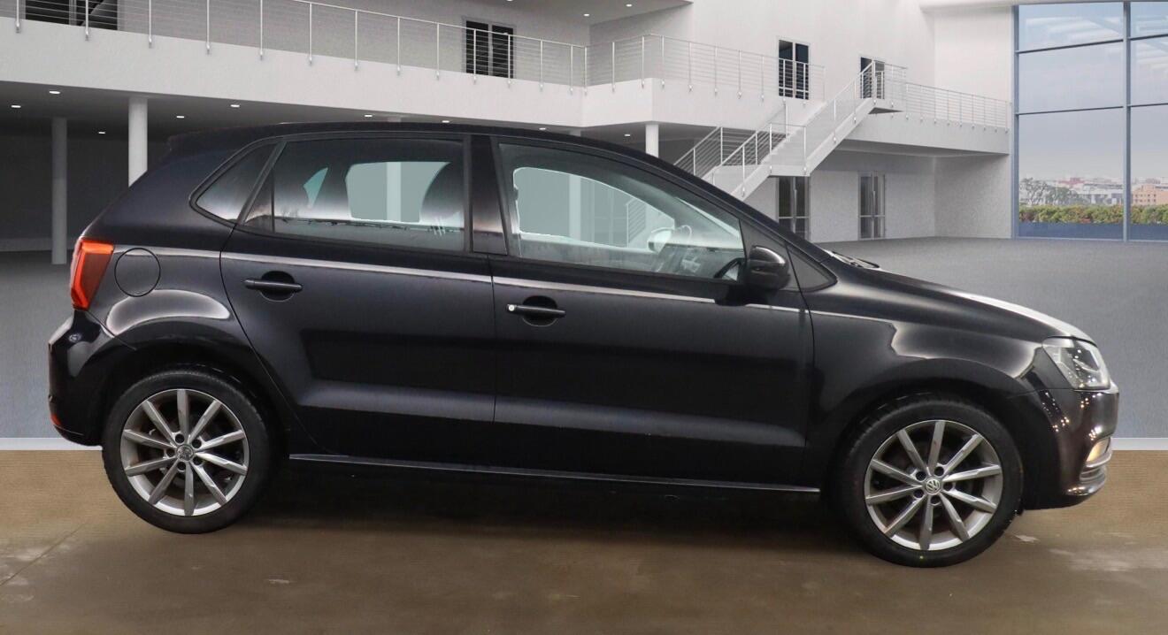 Used Volkswagen Polo 2015 for sale - 76700612: Photo 5