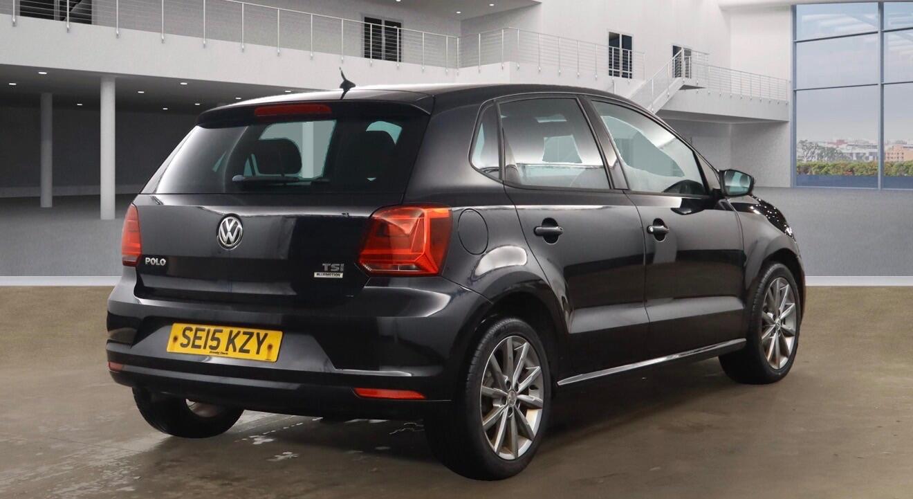 Used Volkswagen Polo 2015 for sale - 76700612: Photo 6