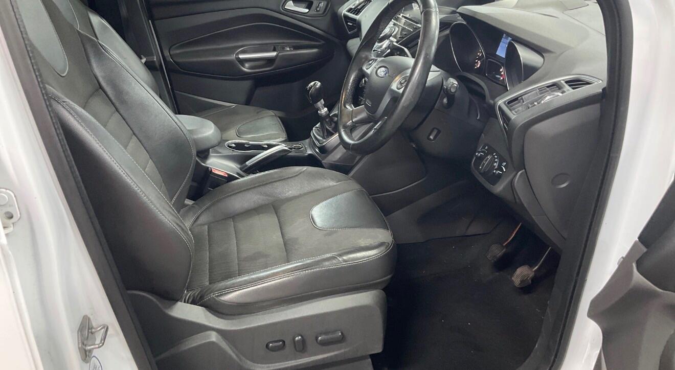 Used Ford Kuga 2015 for sale - 76701818: Photo 5