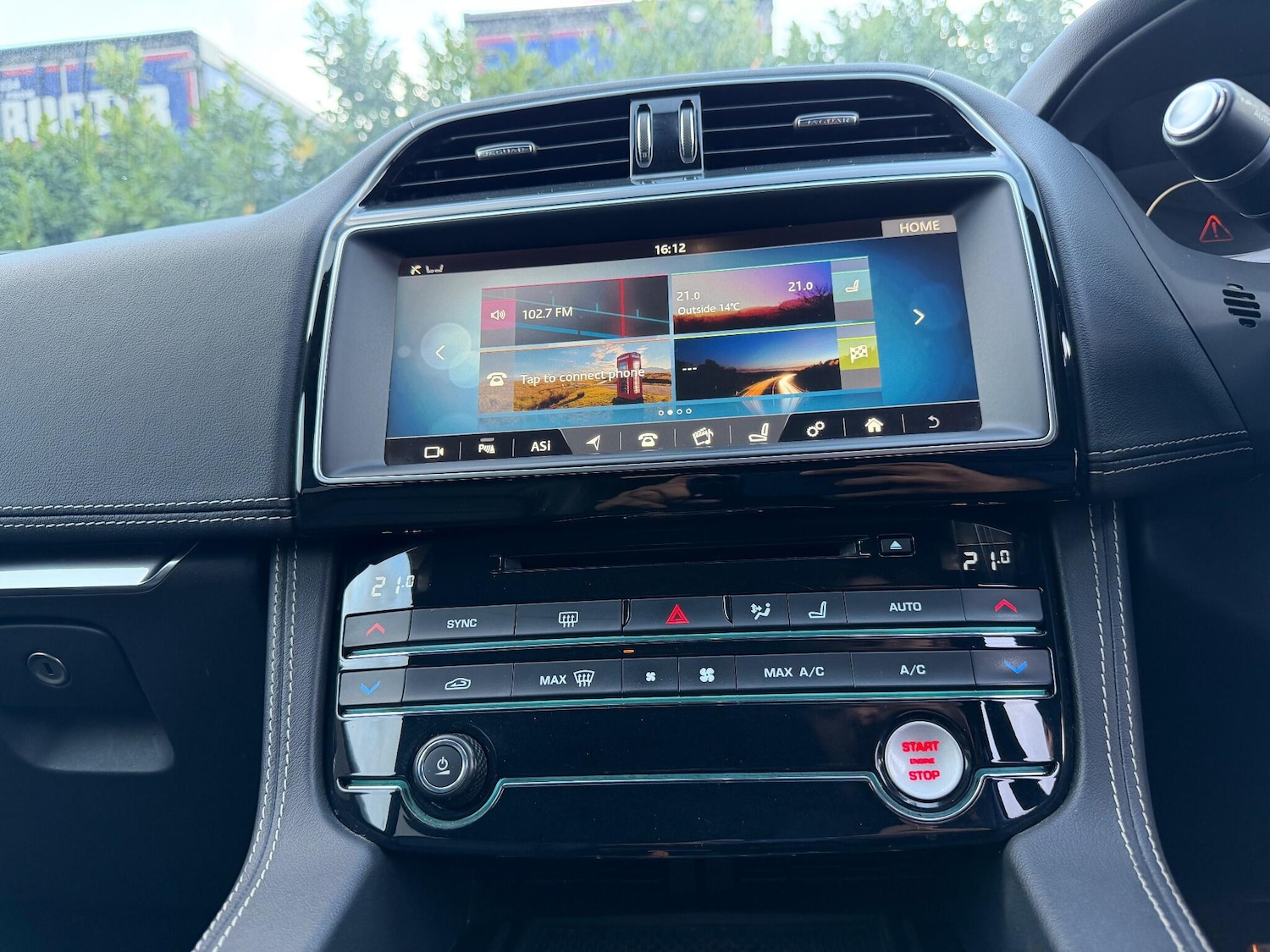 Used Jaguar F-Pace 2017 for sale - 76658139: Photo 31