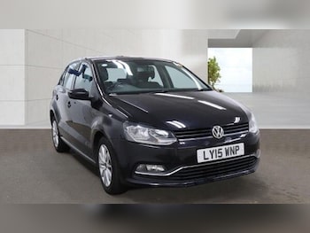 Used Volkswagen Polo 2015 for sale - 79361424: Photo