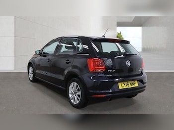 Used Volkswagen Polo 2015 for sale - 79361424: Photo