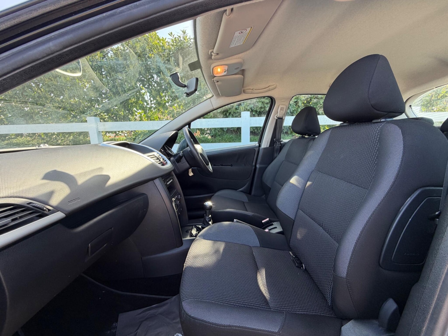 Used Peugeot 207 for sale - 77926260: Photo 25