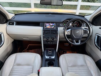 Used Land Rover Discovery Sport 2017 for sale - 78448704: Photo