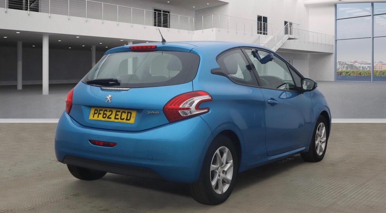 Used Peugeot 208 2013 for sale - 77411427: Photo 4