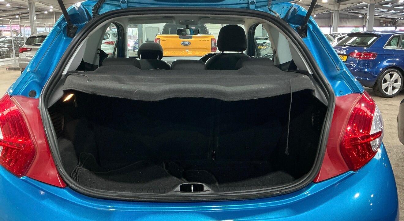 Used Peugeot 208 2013 for sale - 77411427: Photo 8