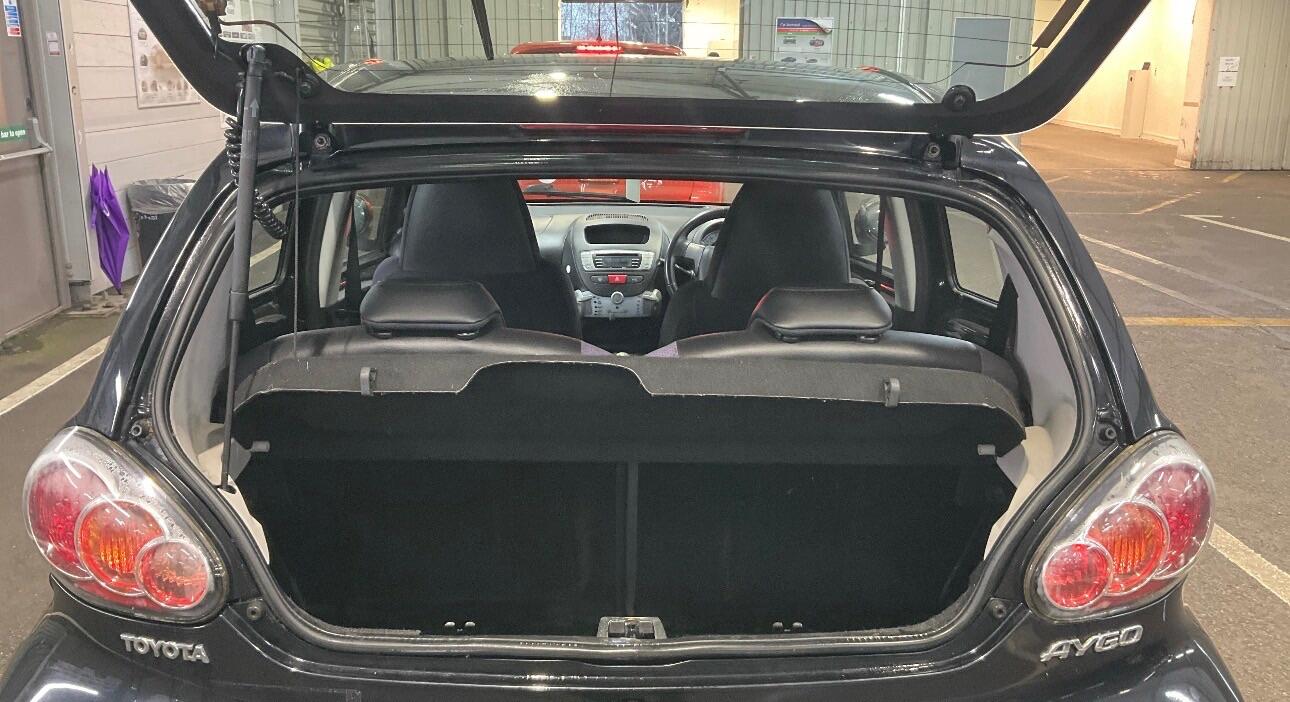 Used Toyota AYGO 2012 for sale - 77081891: Photo 10