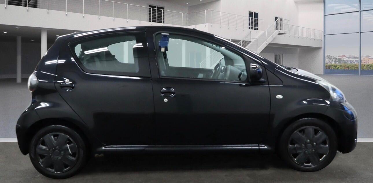 Used Toyota AYGO 2012 for sale - 77081891: Photo 5